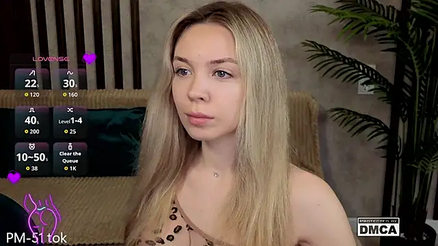 Holl1Would online show from 02.03.26