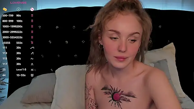 LianaFord online show from 01.17.25