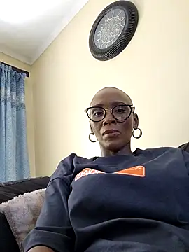 yummycherryxx online show from 12.20.25