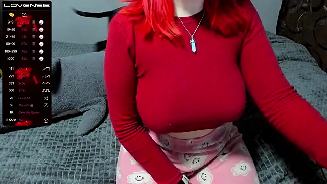 Snapshot of eva_zero chatting on 12.22.24 eva zero online show from 12.22.24