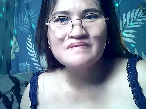 Snapshot of Amazing_Angel22 chatting on 05.15.26 Amazing Angel22 online show from 05.15.26