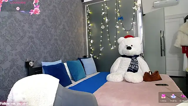 KateJonson online show from 10.27.25