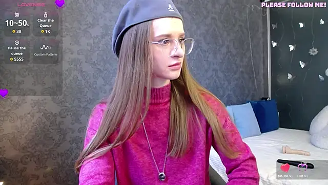 KateJonson online show from 02.14.26