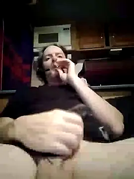 Snapshot of truckerlove69 chatting on 01.08.25 truckerlove69 online show from 01.08.25