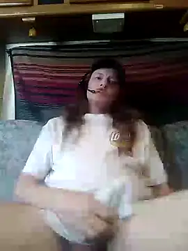 Snapshot of truckerlove69 chatting on 03.14.25 truckerlove69 online show from 03.14.25