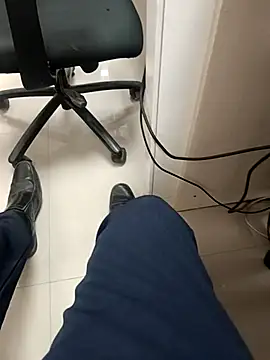 Desi Londa 143 online show from 03.13.25