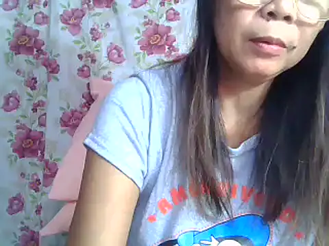 urwife tobe online show from 01.11.25