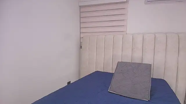 arletmss online show from 11.20.25