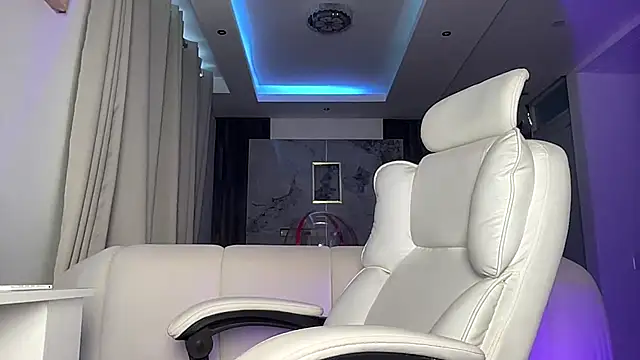 Snapshot of baby_natalie chatting on 03.21.26 baby natalie online show from 03.21.26