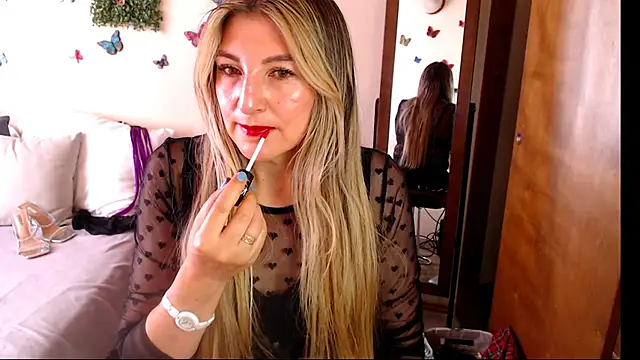 Snapshot of Jolie-Mature chatting on 06.02.26 Jolie-Mature online show from 06.02.26