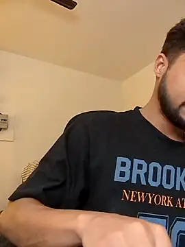  IRRESISTIBLE  online show from 02.07.25