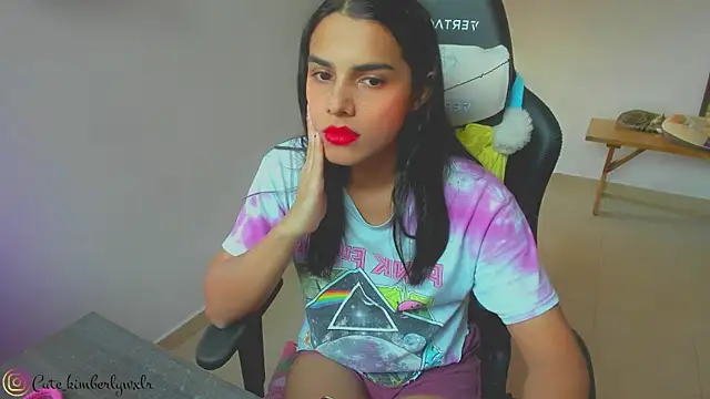 Kim Wexler online show from 01.13.25