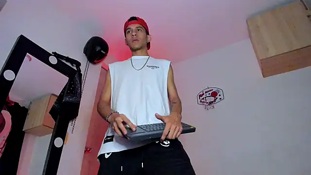 Samuel Suarez online show from 01.08.26