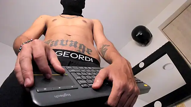 Snapshot of Samuel_Suarez chatting on 03.13.26 Samuel Suarez online show from 03.13.26