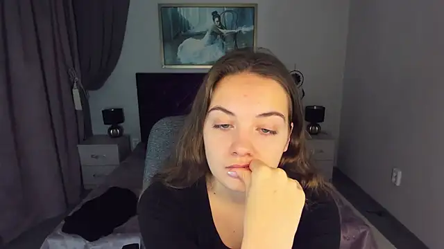 Snapshot of KristinaLoison chatting on 12.20.24 KristinaLoison online show from 12.20.24