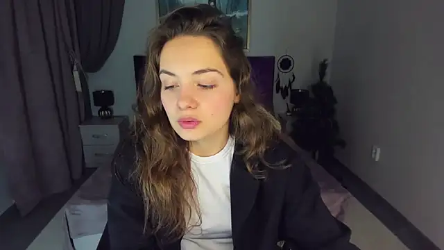 Snapshot of KristinaLoison chatting on 01.19.25 KristinaLoison online show from 01.19.25