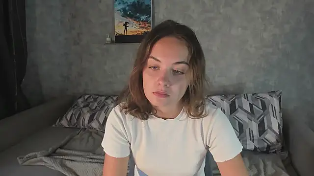 Snapshot of KristinaLoison chatting on 10.05.25 KristinaLoison online show from 10.05.25