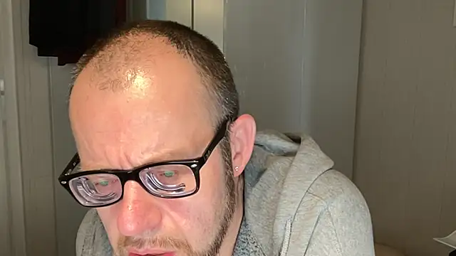 FABIOGLASSES online show from 11.16.25