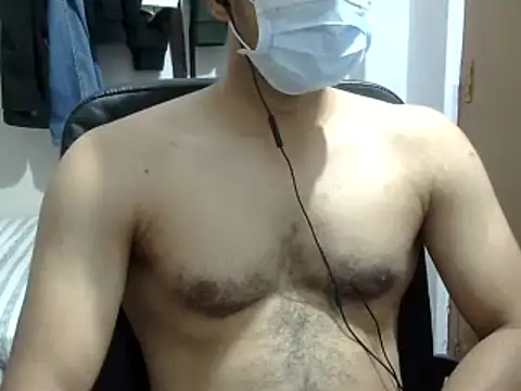 Snapshot of sukku3 chatting on 12.28.24 sukku3 online show from 12.28.24