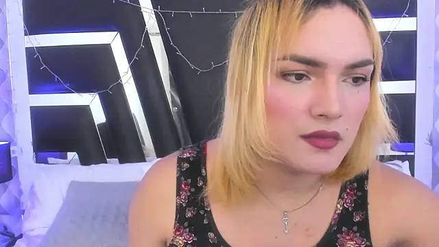 Snapshot of katya_kozlov chatting on 09.21.25 katya kozlov online show from 09.21.25