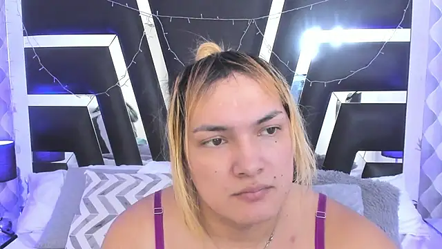 Snapshot of katya_kozlov chatting on 09.25.25 katya kozlov online show from 09.25.25