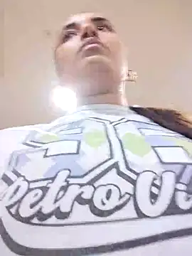 Snapshot of aisha_es chatting on 03.12.25 aisha es online show from 03.12.25