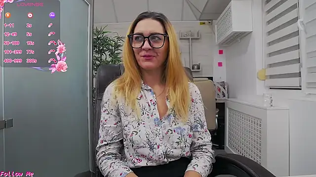 EllaMilf  online show from 01.15.26