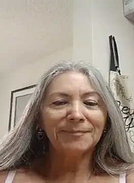 EvaRobinson online show from 09.19.25