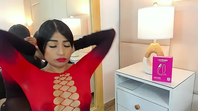 AntoniaRoss  online show from 02.06.26