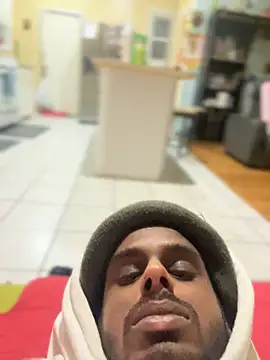 Snapshot of dingoding chatting on 03.21.25 dingoding online show from 03.21.25