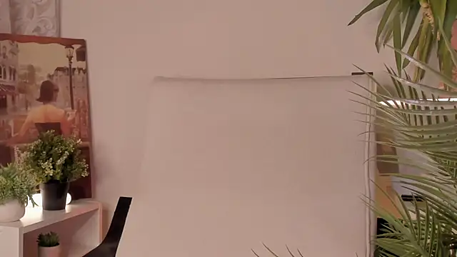 Snapshot of Ana_Peachy_ chatting on 03.04.25 Ana Peachy  online show from 03.04.25