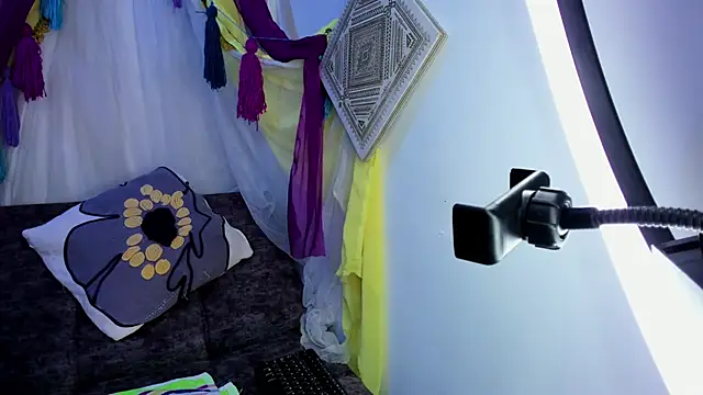 sophiaamethystt online show from 04.15.26