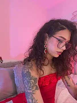 Snapshot of Samantha_Bernardo chatting on 02.11.26 Samantha Bernardo online show from 02.11.26