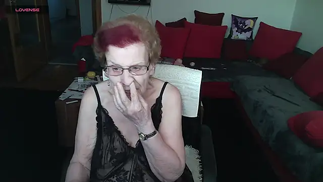Snapshot of HeisseomaOriginal chatting on 02.03.25 HeisseomaOriginal online show from 02.03.25