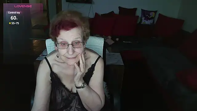 Snapshot of HeisseomaOriginal chatting on 02.06.25 HeisseomaOriginal online show from 02.06.25