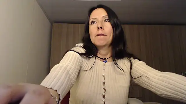 Snapshot of Selene93 chatting on 03.10.25 Selene93 online show from 03.10.25