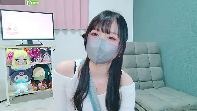 Snapshot of -M_Hinano_ chatting on 06.19.26 -M Hinano online show from 06.19.26