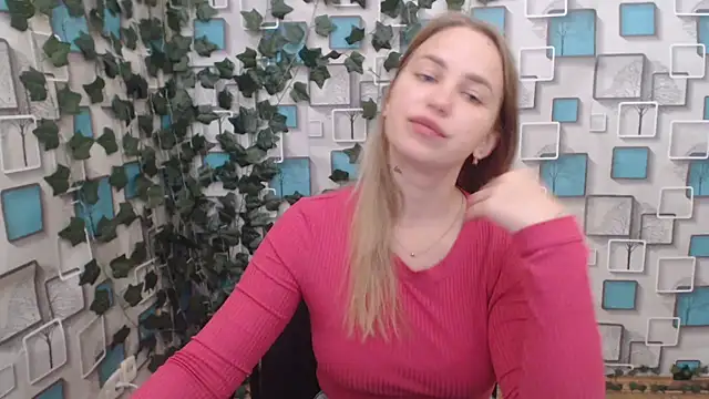 Snapshot of klerkarina chatting on 10.05.25 klerkarina online show from 10.05.25