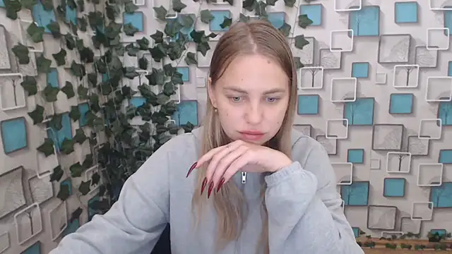 Snapshot of klerkarina chatting on 10.06.25 klerkarina online show from 10.06.25