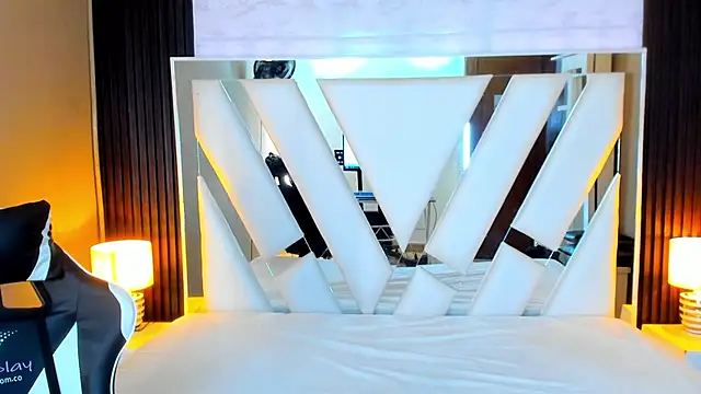 Linda4Petite online show from 10.13.25