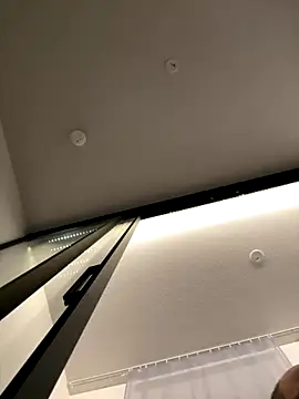 Snapshot of Andreashow chatting on 10.21.25 Andreashow online show from 10.21.25