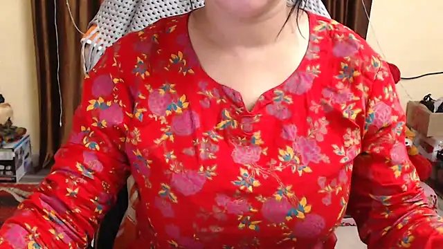 Snapshot of Naughty_Kashish chatting on 02.06.25 Naughty Kashish online show from 02.06.25