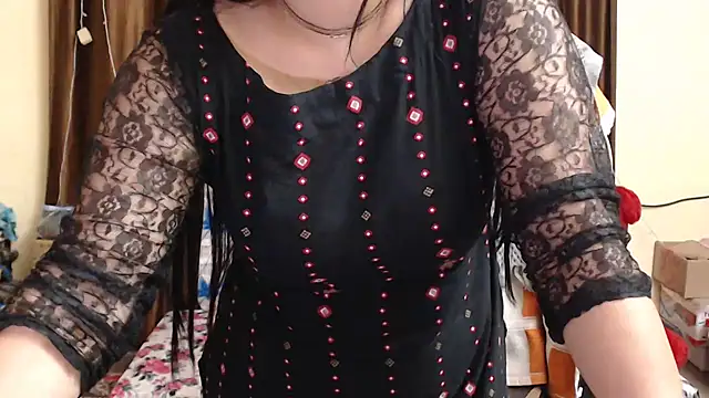 Snapshot of Naughty_Kashish chatting on 03.05.25 Naughty Kashish online show from 03.05.25