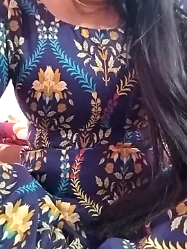 Snapshot of Naughty_Kashish chatting on 03.22.25 Naughty Kashish online show from 03.22.25