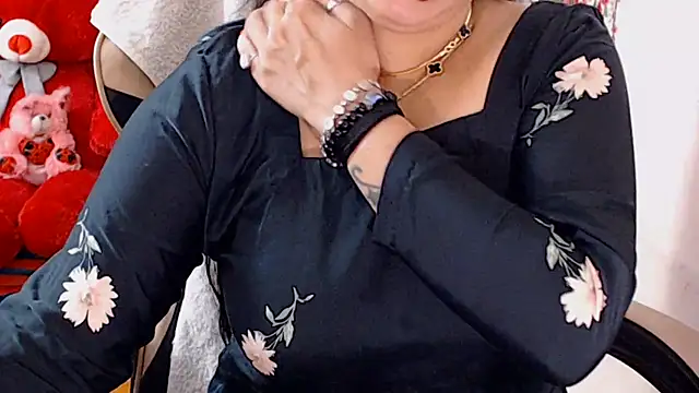 Snapshot of Naughty_Kashish chatting on 06.27.26 Naughty Kashish online show from 06.27.26
