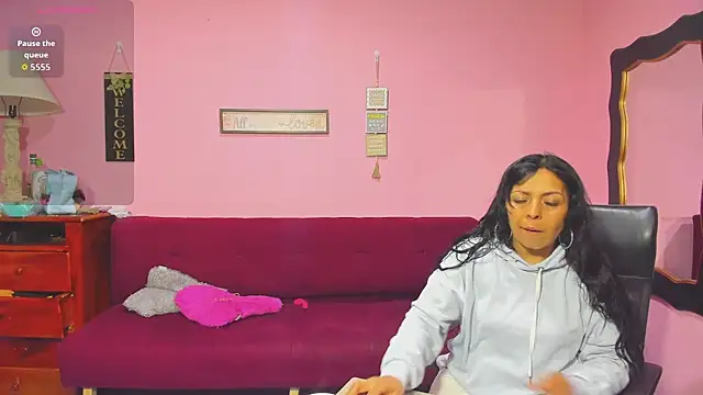 Snapshot of lesbiancuple chatting on 11.05.25 lesbiancuple online show from 11.05.25