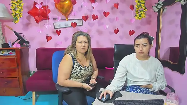 Snapshot of lesbiancuple chatting on 02.11.26 lesbiancuple online show from 02.11.26