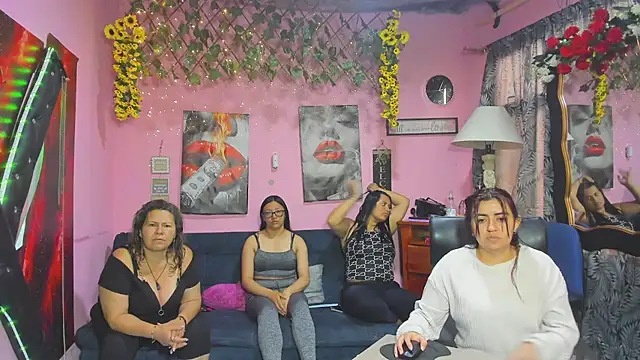 lesbiancuple online show from 04.13.26