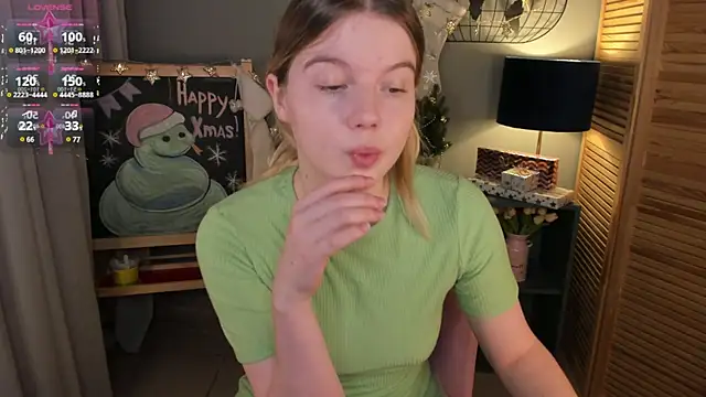 Snapshot of ohmyJuliet chatting on 12.05.24 ohmyJuliet online show from 12.05.24