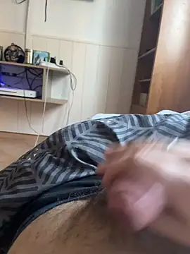 Snapshot of RenaudS-02 chatting on 02.02.25 RenaudS-02 online show from 02.02.25